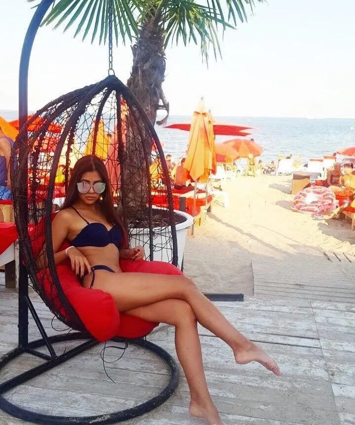 Lora