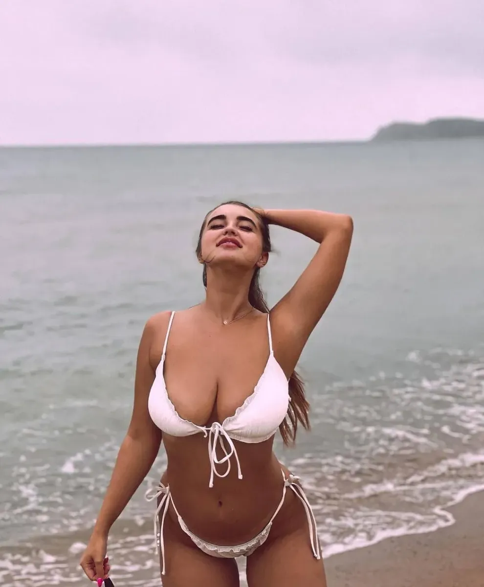Niki Bella